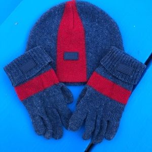 EUC Coach 100% Lambswool Toddler Hat & Glove Set